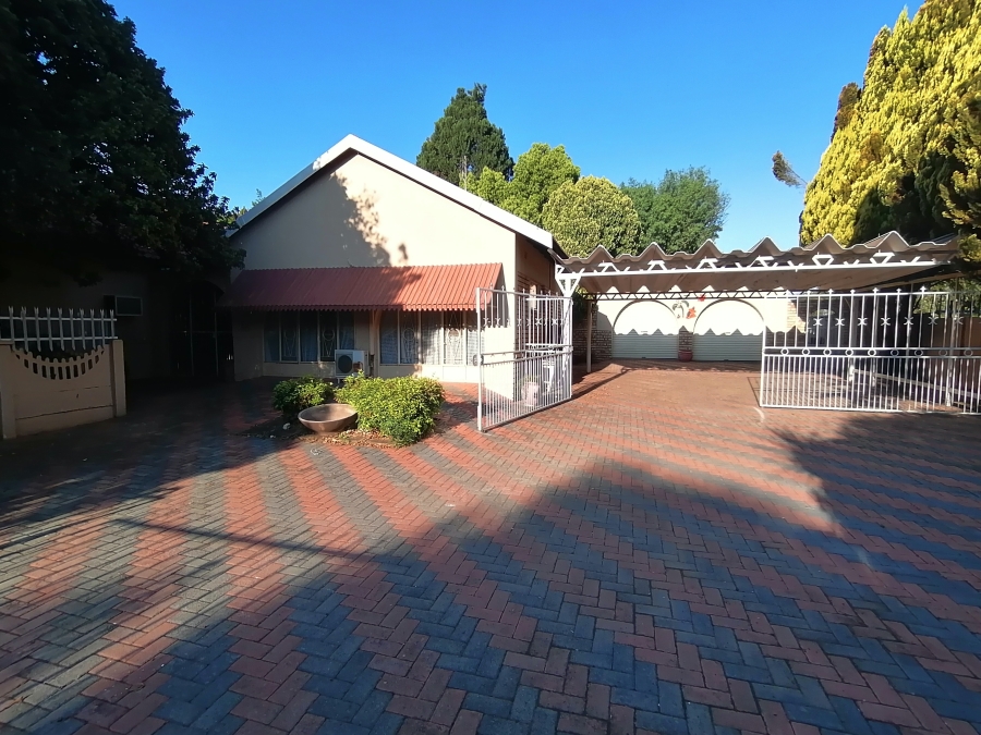 4 Bedroom Property for Sale in Vaal Park North West